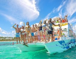 CARNAVAL en Punta Cana (Febrero)